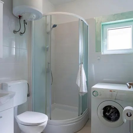 Pensionat Tonka Near And Sea 3*