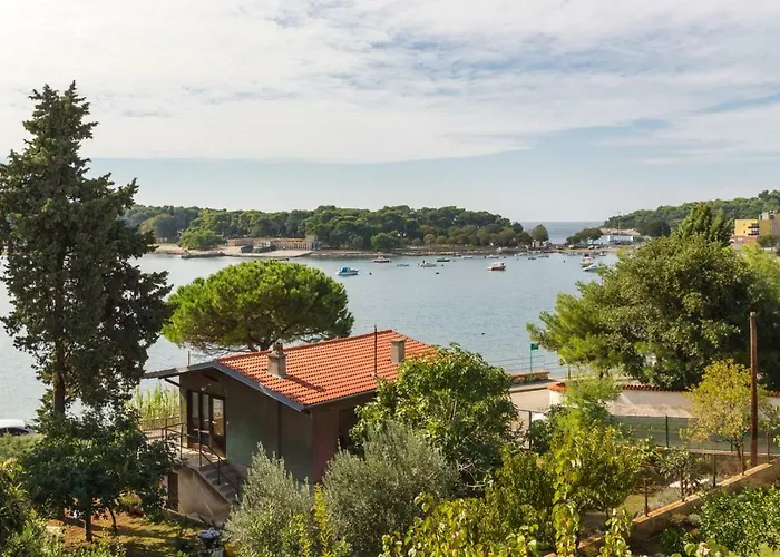 Pensjonat Tonka Near And Sea Pula