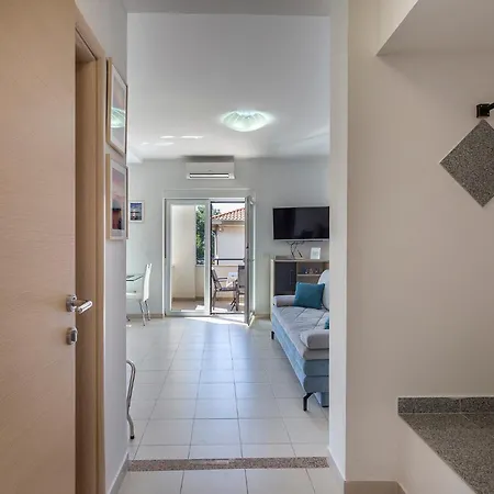 Tonka Near And Sea Affittacamere Pola