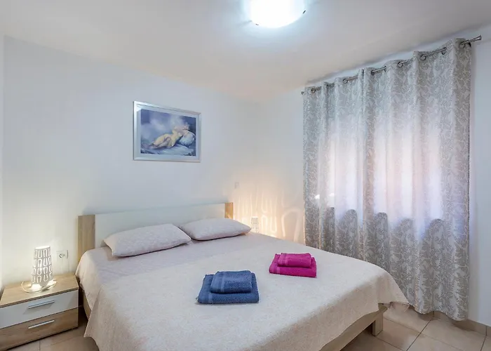 Tonka Near And Sea Konukevi