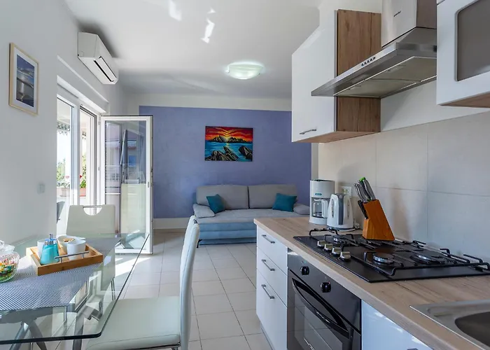 Konukevi Tonka Near And Sea Pula