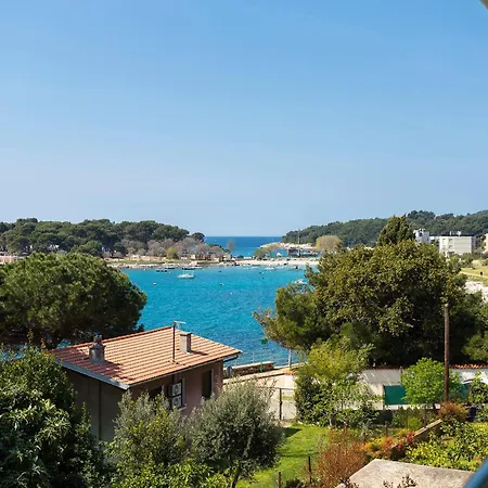 Pensionat Tonka Near And Sea